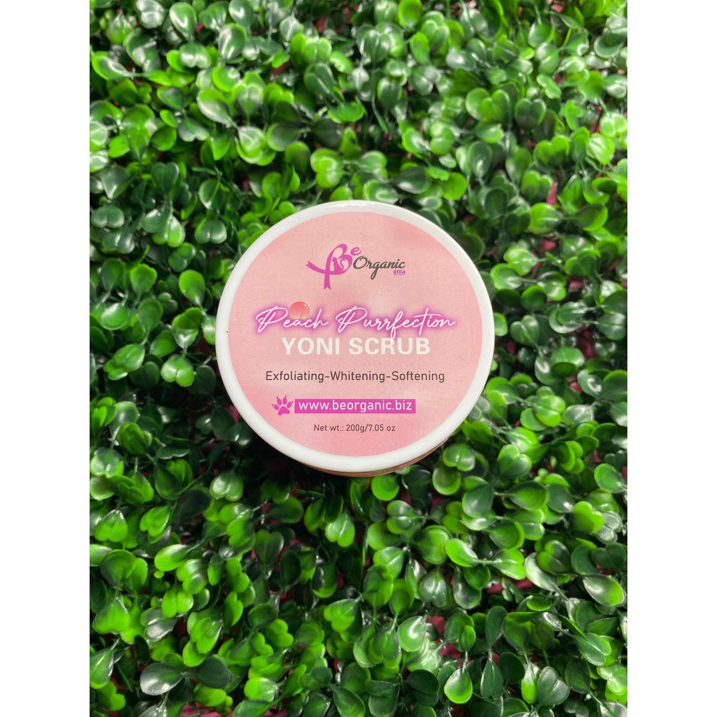 Purrfection Peach Scrub