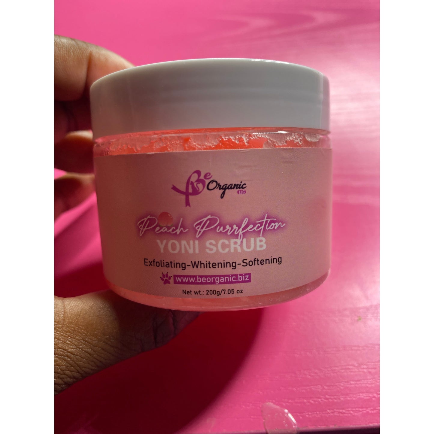 Purrfection Peach Scrub